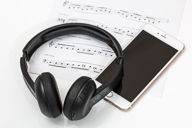 hudba v mobilu